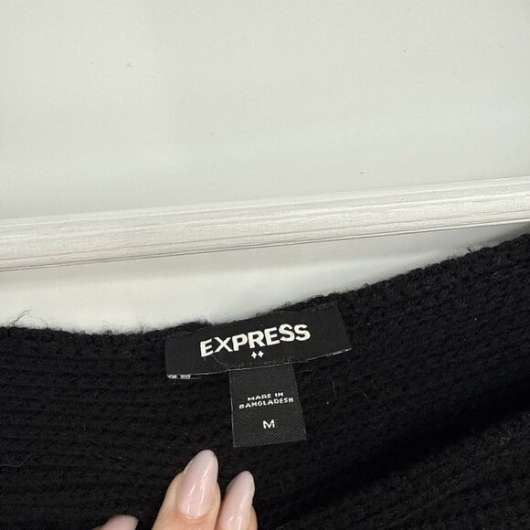 Express Outlet Black Chunky Knit Boat Neck Sweater Asymmetrical Size Medium - Picture 4 of 10
